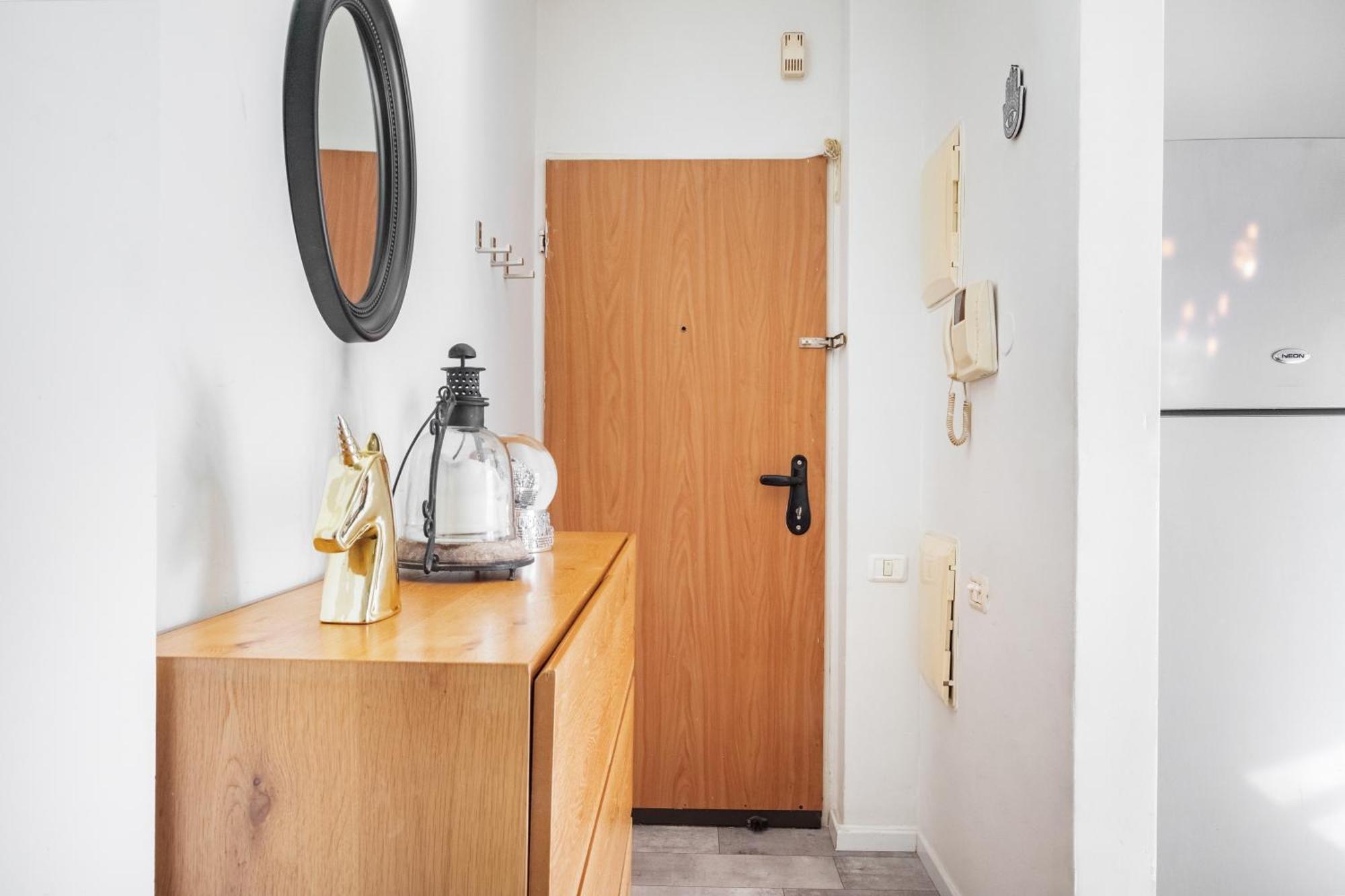 Premium 1bd Near The W/balcony Tel-Aviv